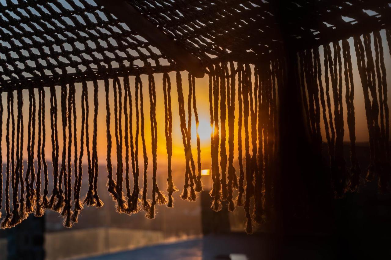 Makani Suites Ano Mera Exteriör bild