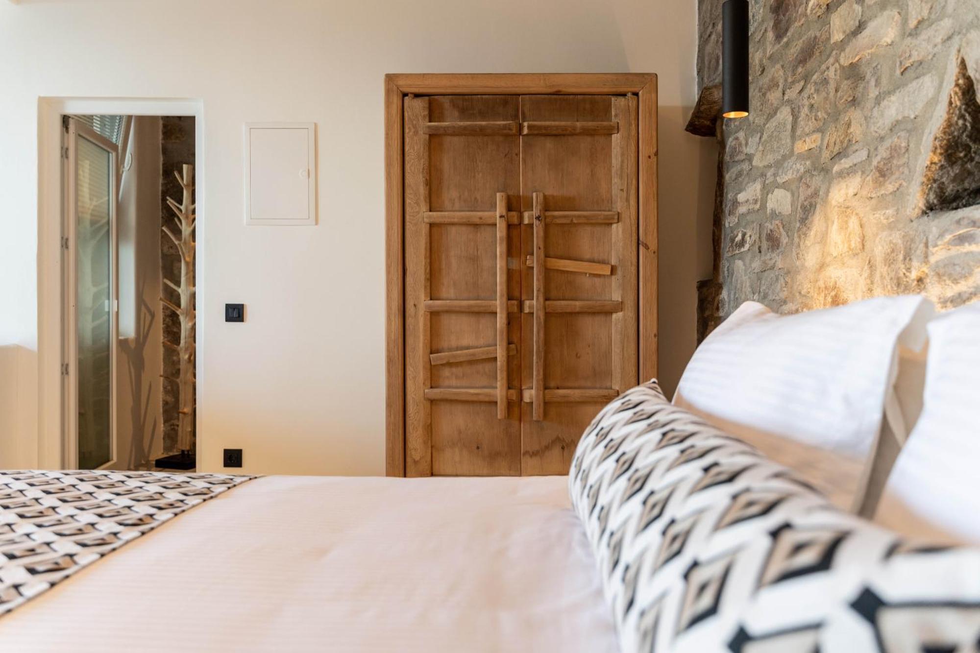 Makani Suites Ano Mera Exteriör bild